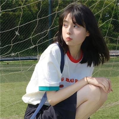 踉跄女孩